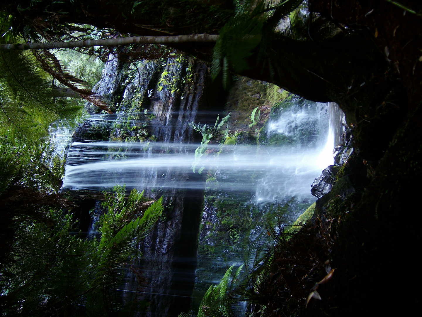 Wasserfall im Regenwald