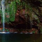 Wasserfall im Regenwald