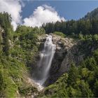 Wasserfall im Seitenwind