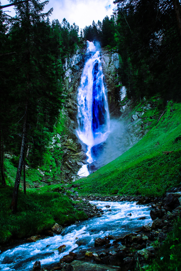 Wasserfall im Simmental