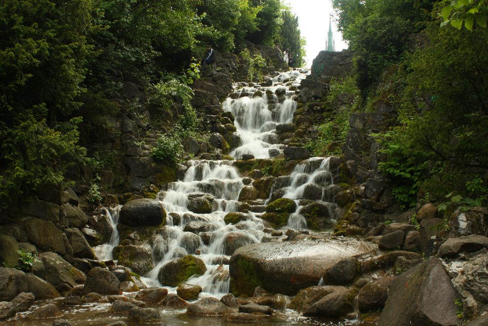 Wasserfall im Viktoria Park