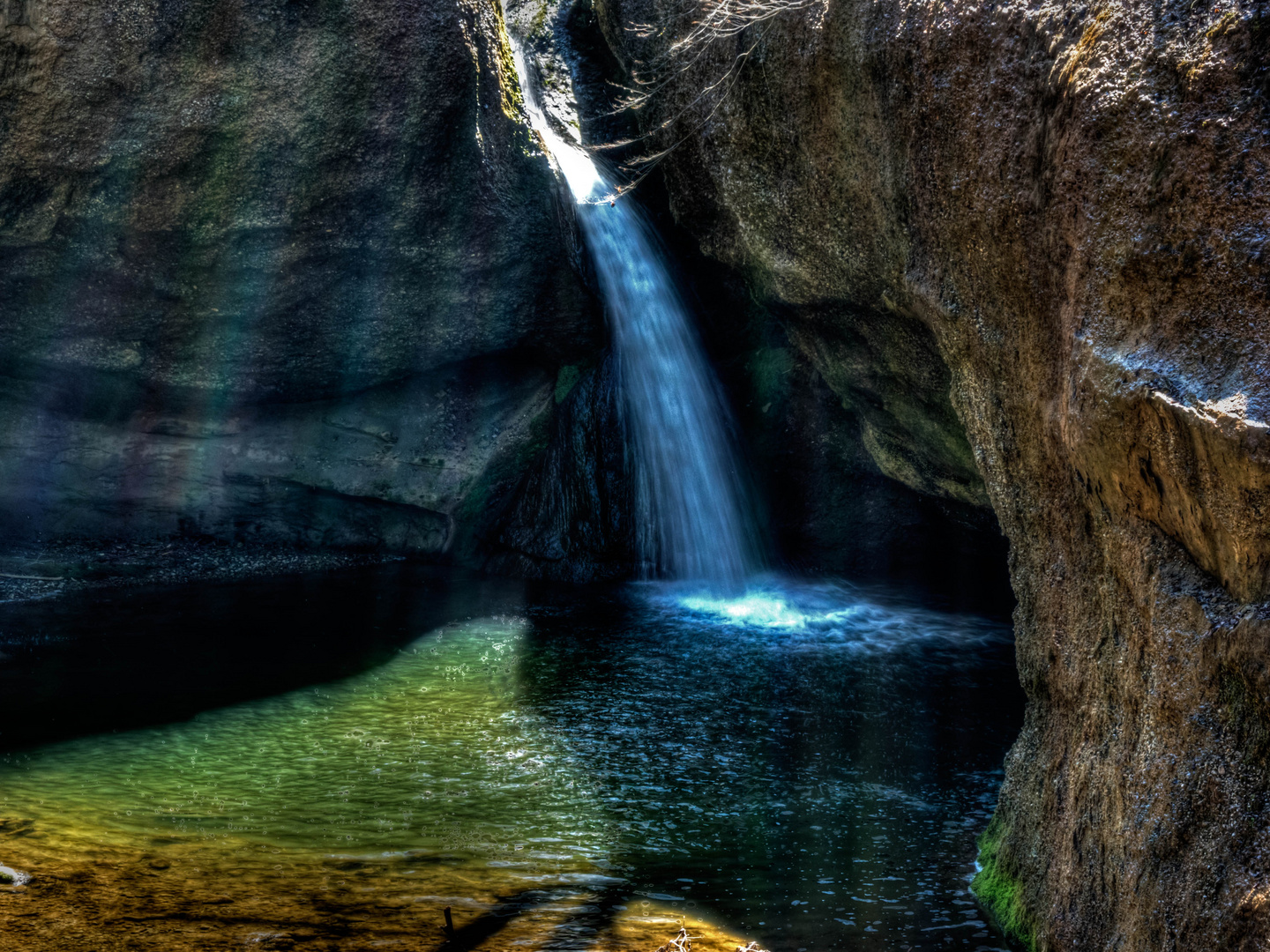 Wasserfall im Wald