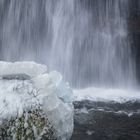 Wasserfall im Winter