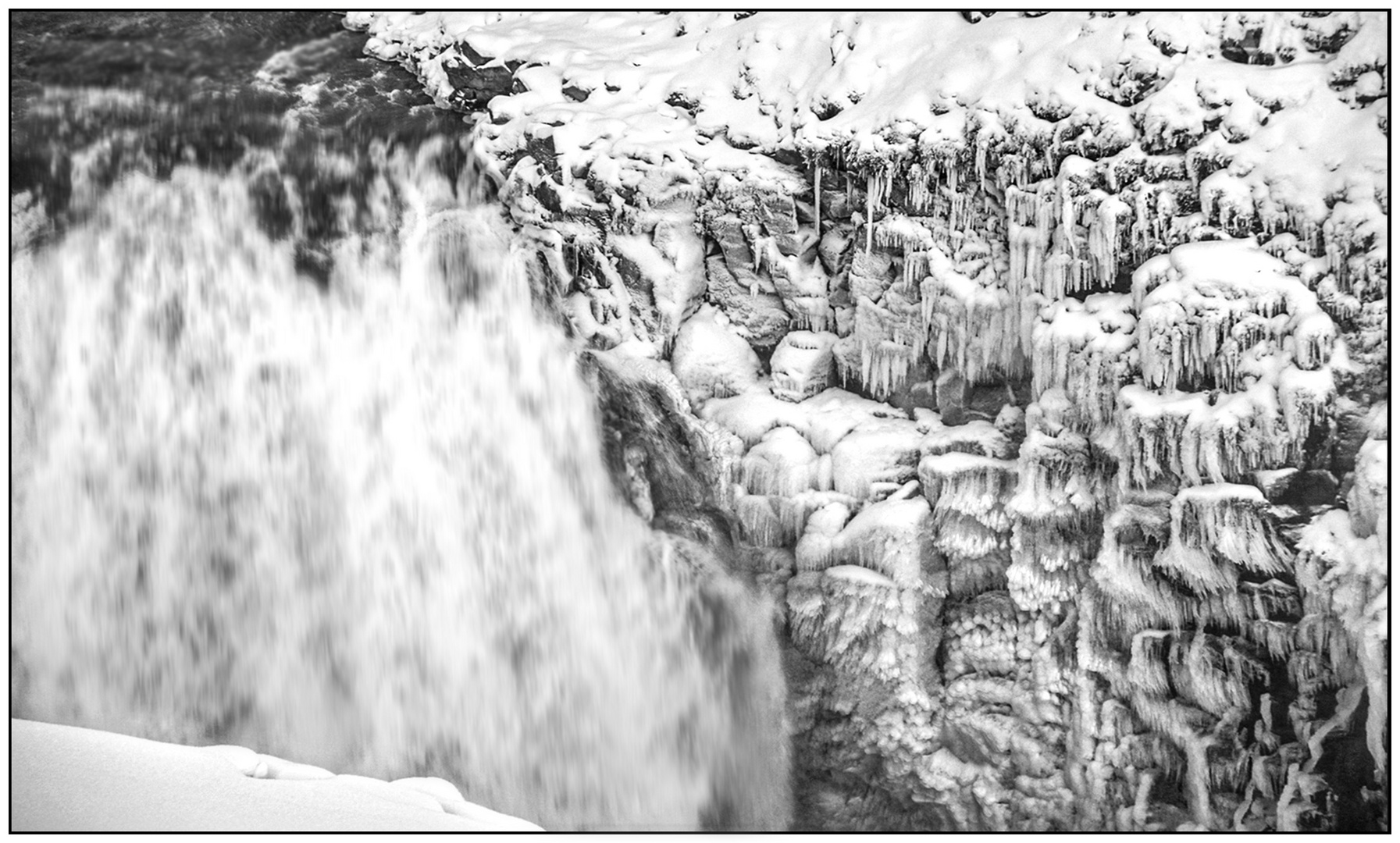 Wasserfall im Winter