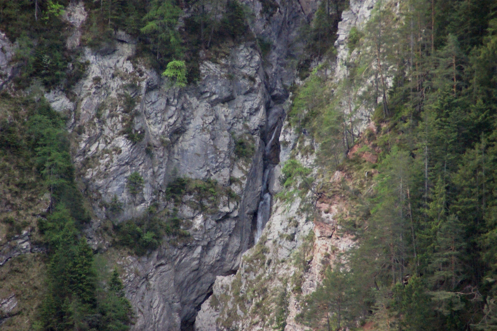 Wasserfall in den Alpen