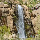 Wasserfall in den Ausläufern des Alvand-Gebirges...