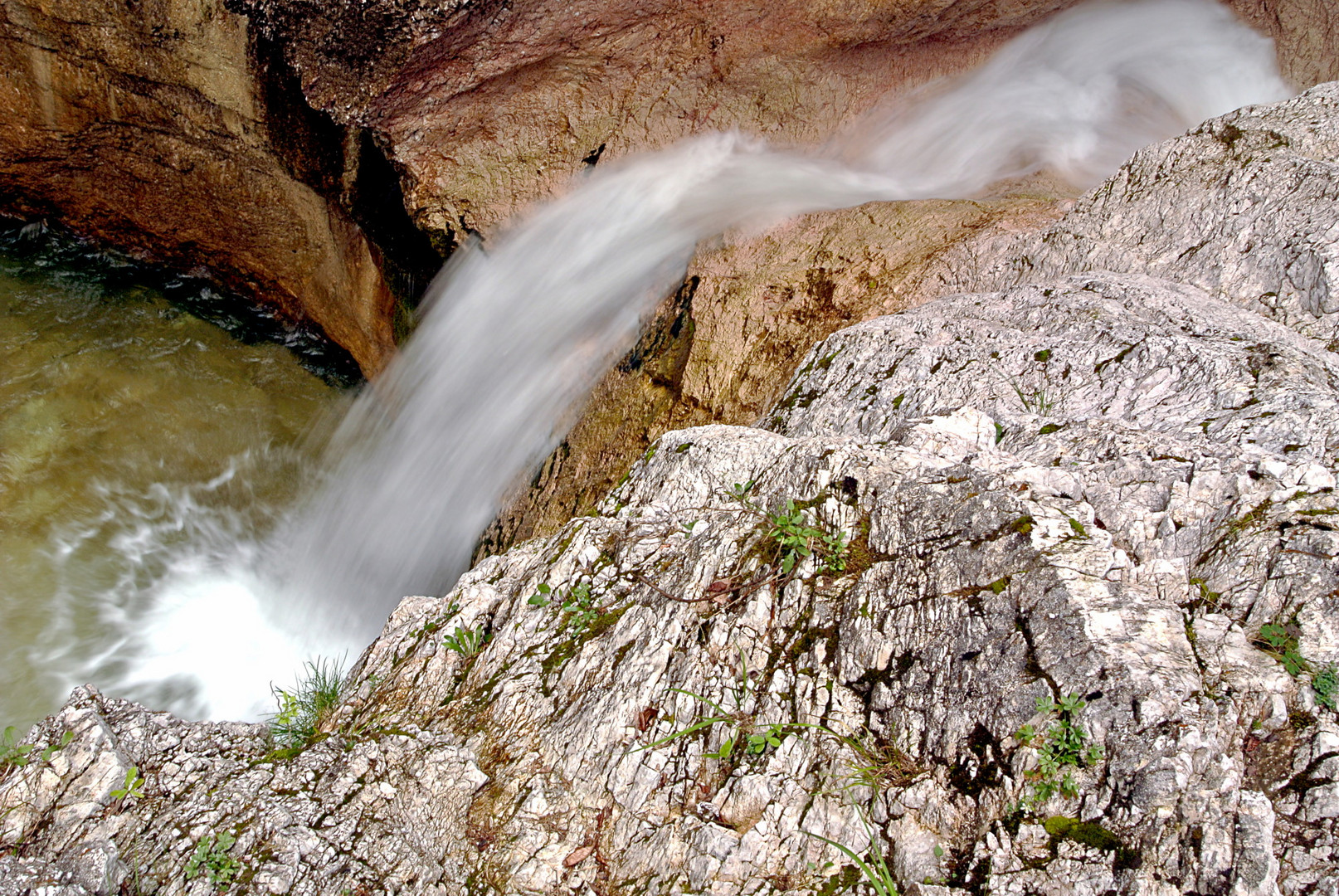 Wasserfall in der Almbachklamm