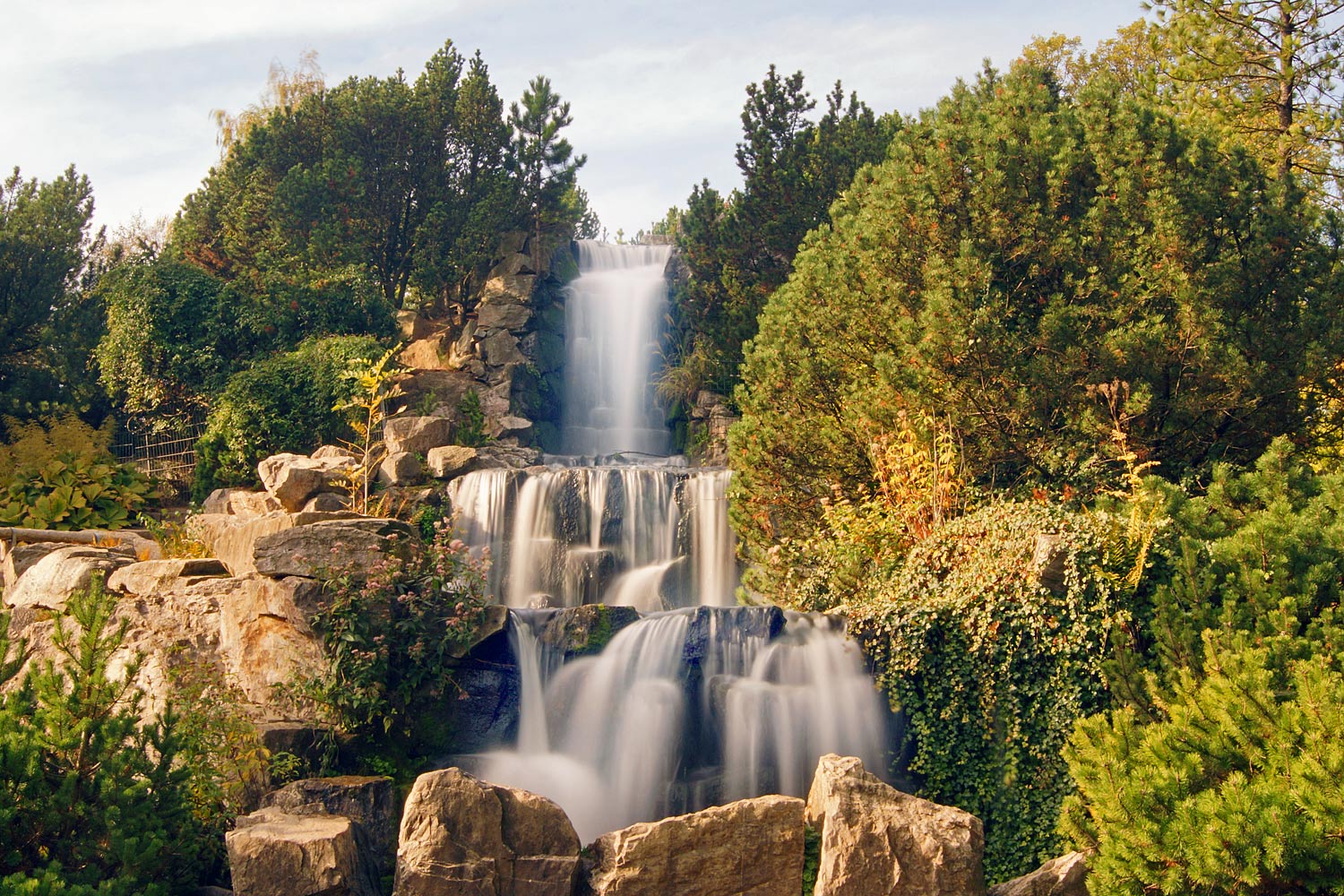 Wasserfall in der Gruga