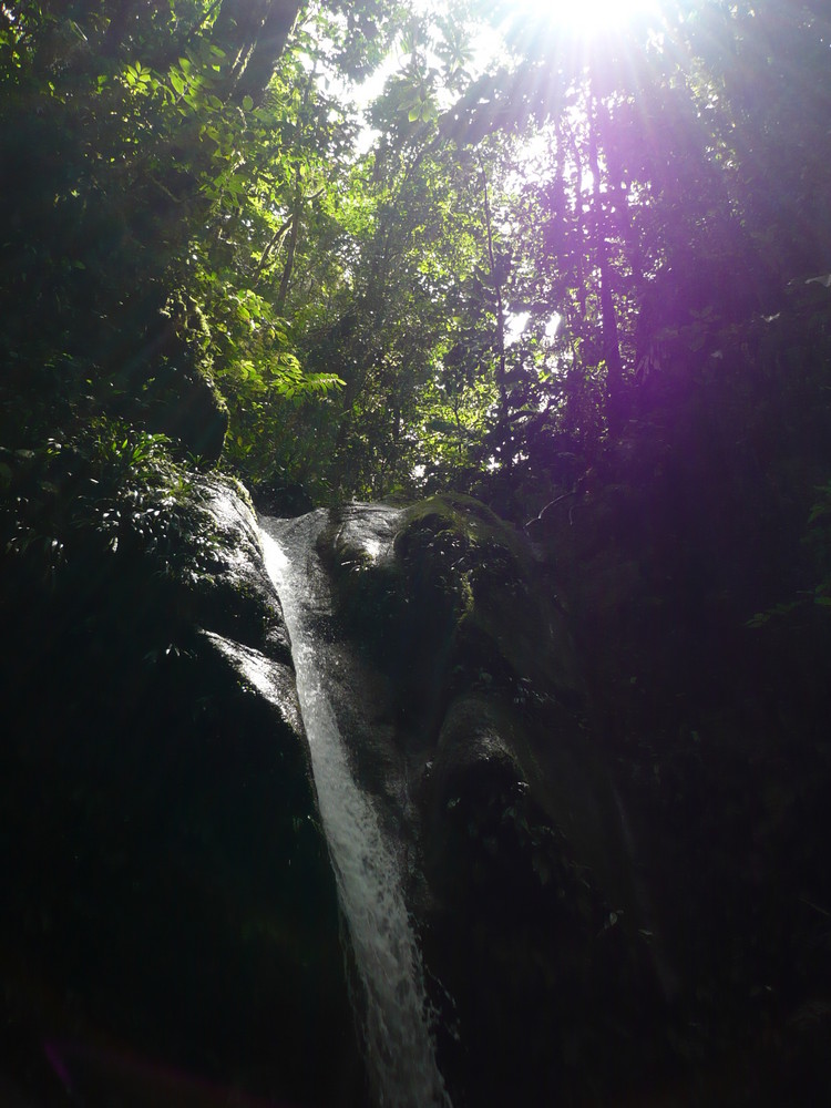 Wasserfall in Ecuador