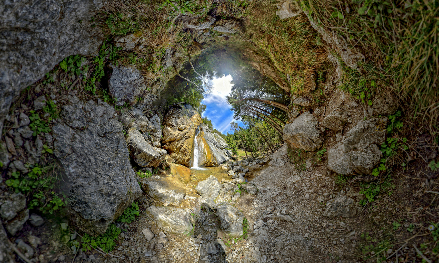 Wasserfall in einer neuen Welt