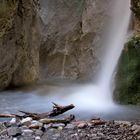 Wasserfall in einer versteckten Höhle im Karwendel