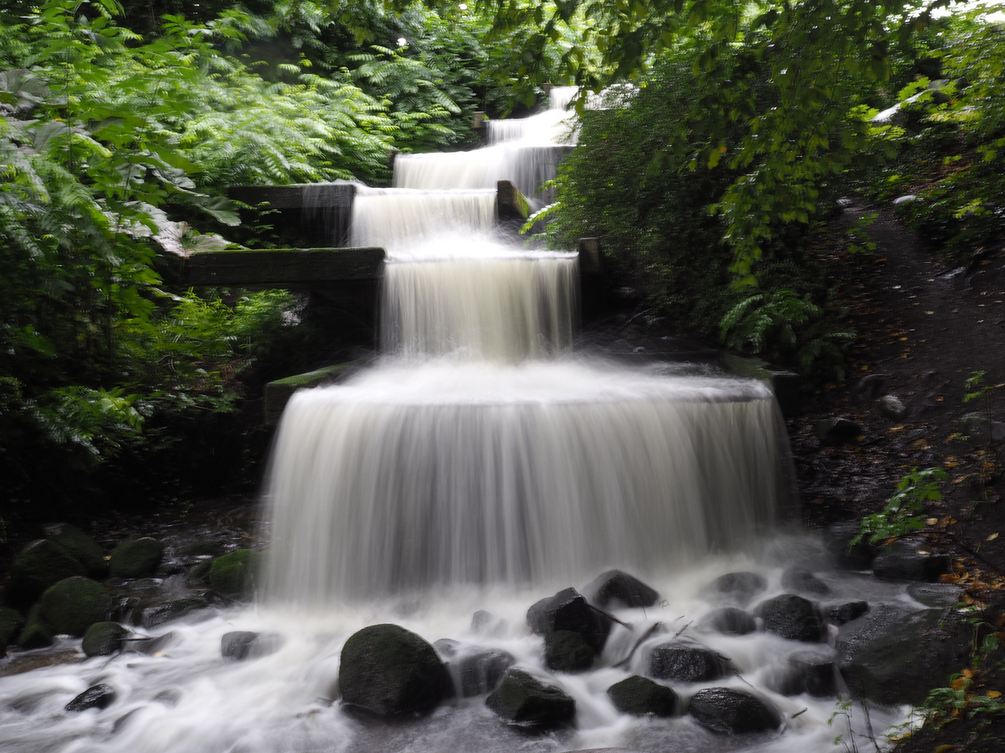 Wasserfall in Planten un Blomen I