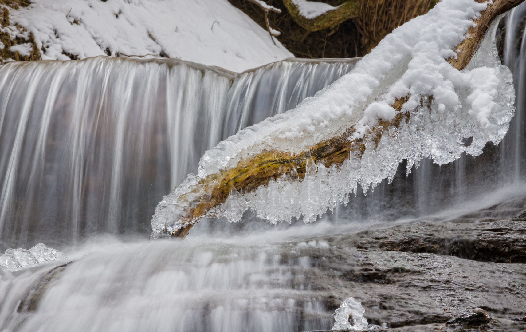 Wasserfall Jungingen 02