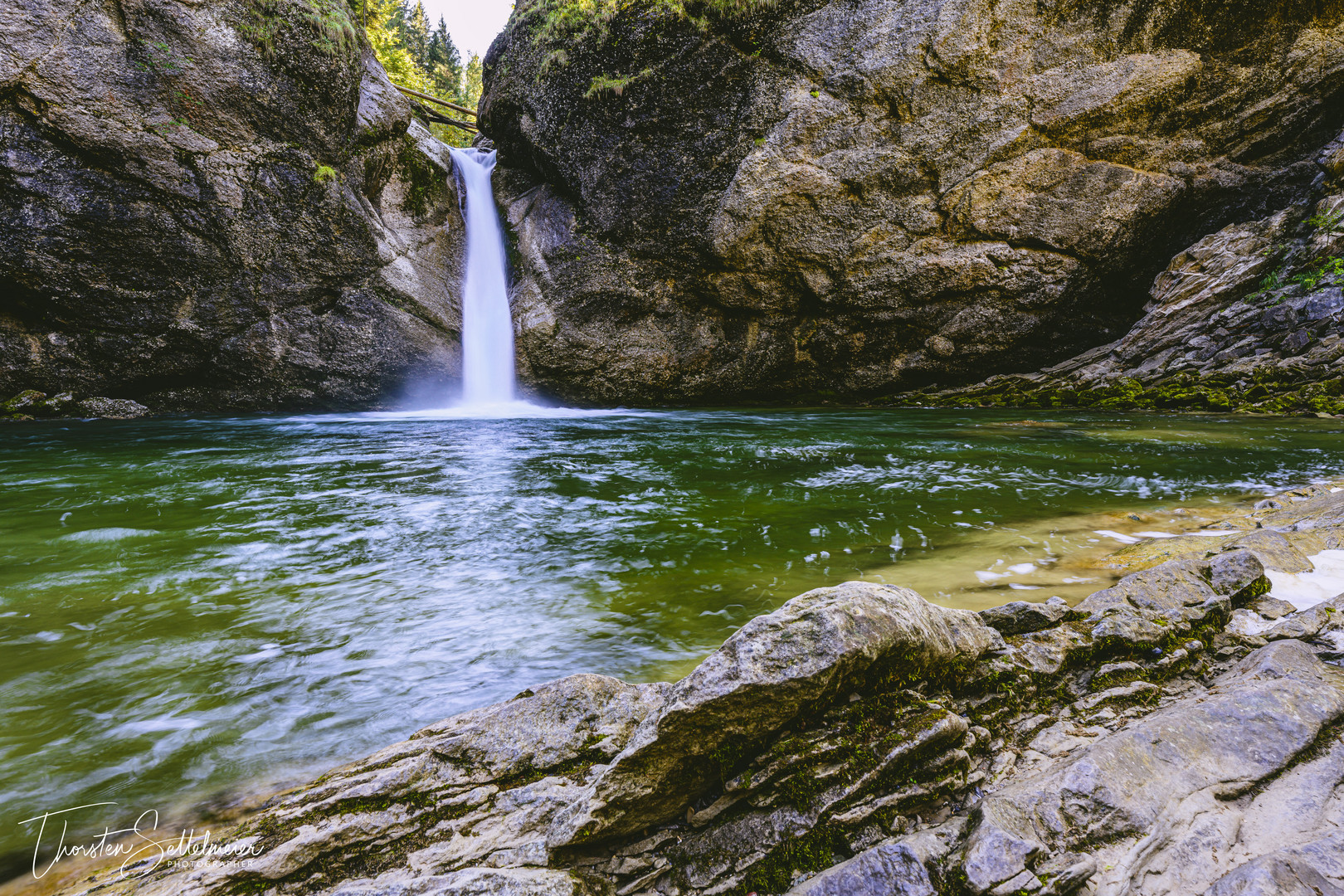 Wasserfall mit Gumpe Foto & Bild wasser, natur, herbst Bilder auf