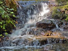 Wasserfall mit Kaskade