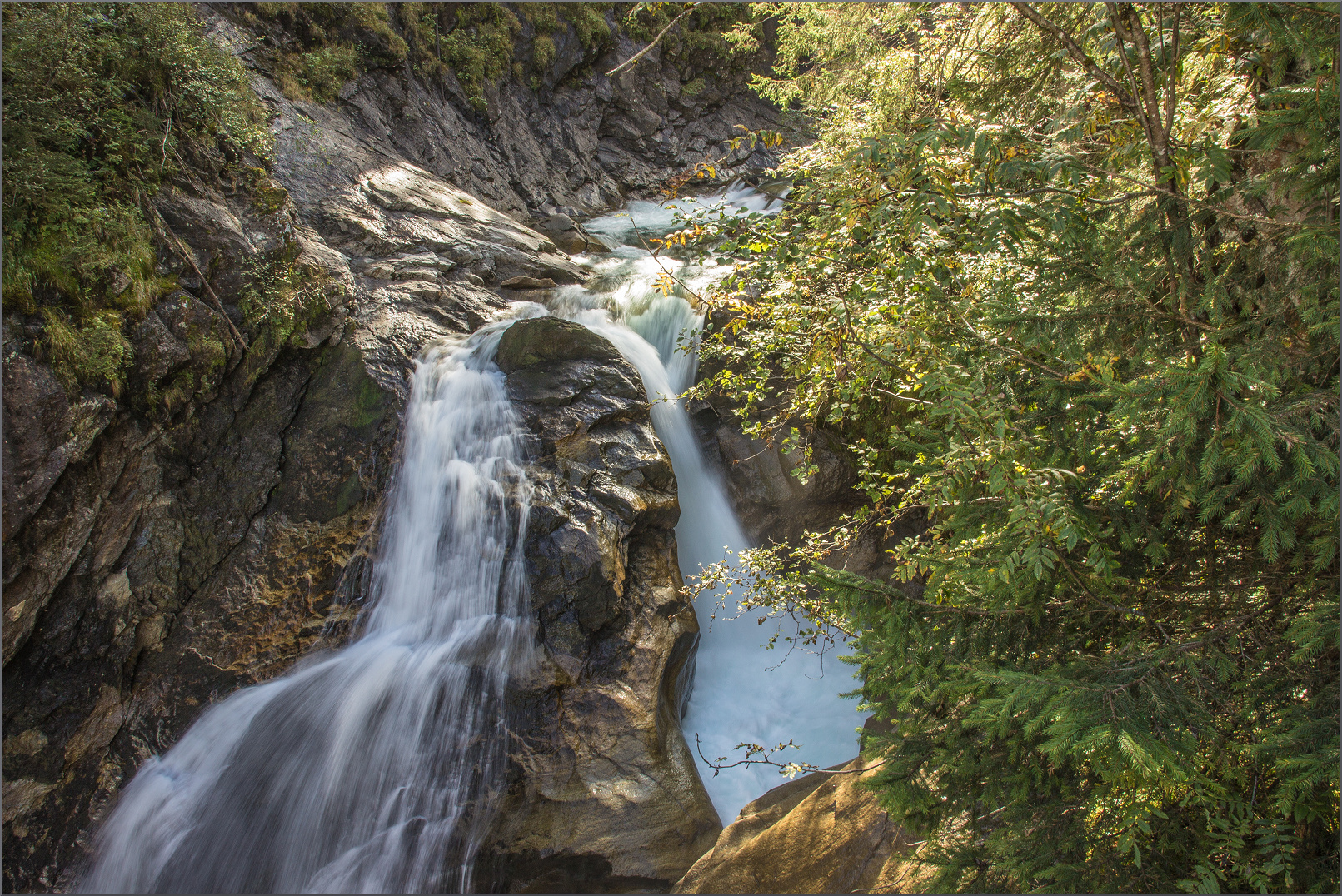 Wasserfall mit vielen Gesichtern 