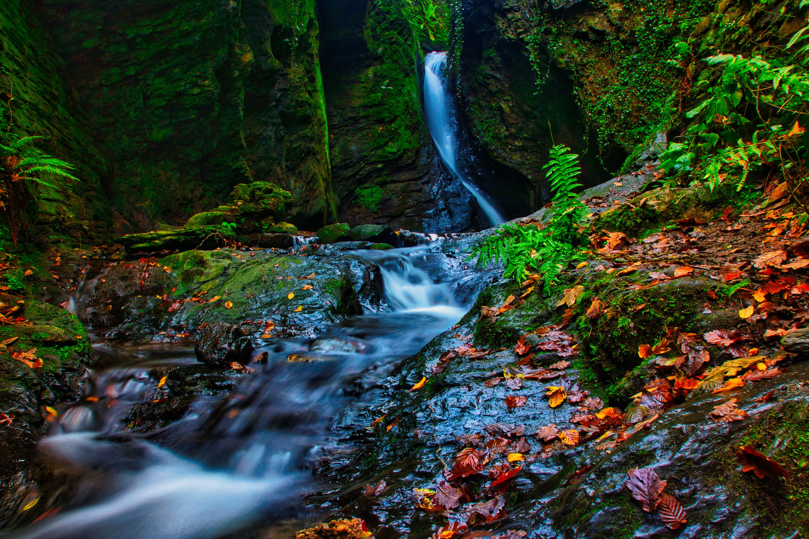 Wasserfall Tinkeller Kapelle