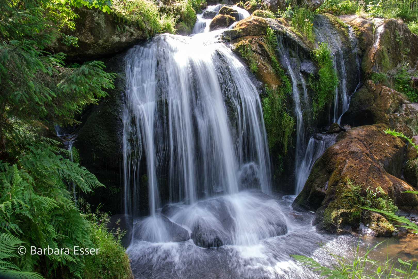 Wasserfall weichgezeichnet