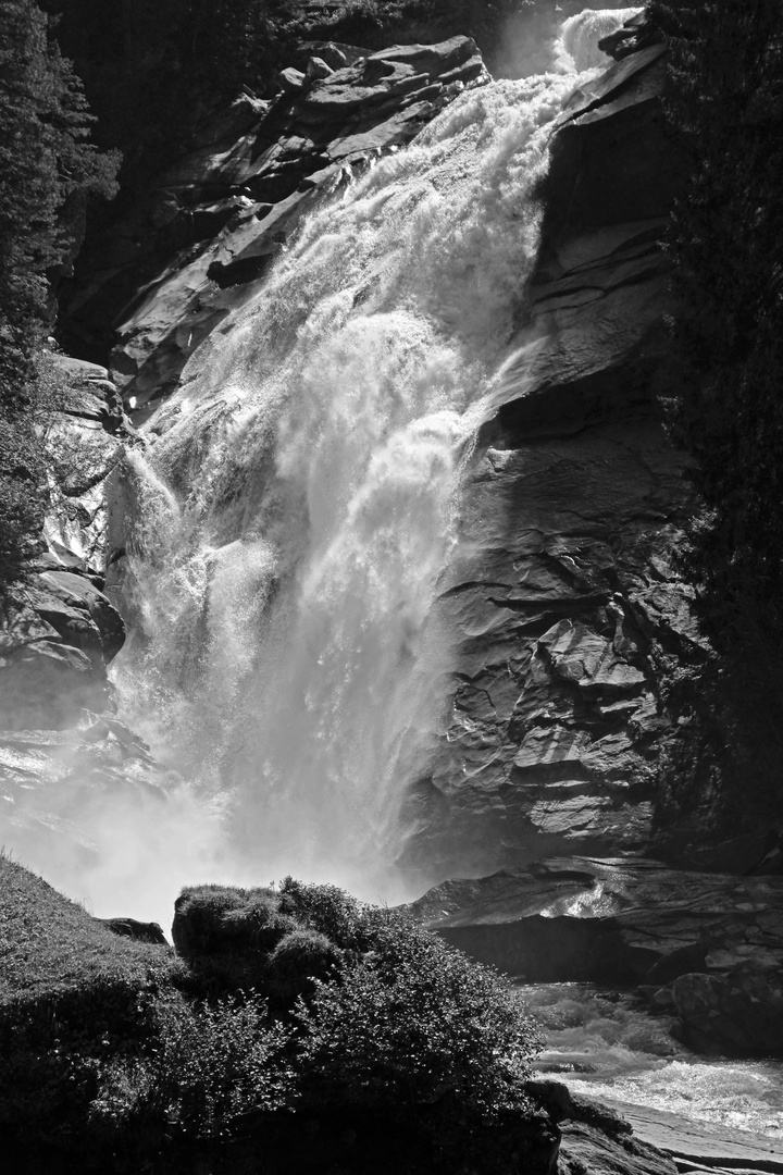 Wasserfall/Schwarz Weiß