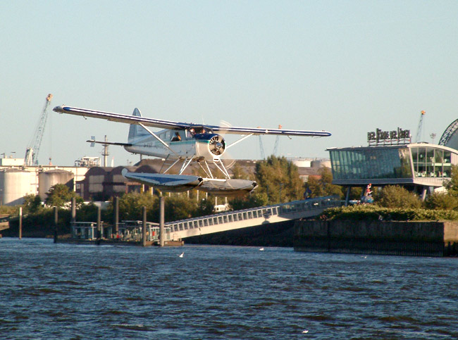 Wasserflugzeug - Start