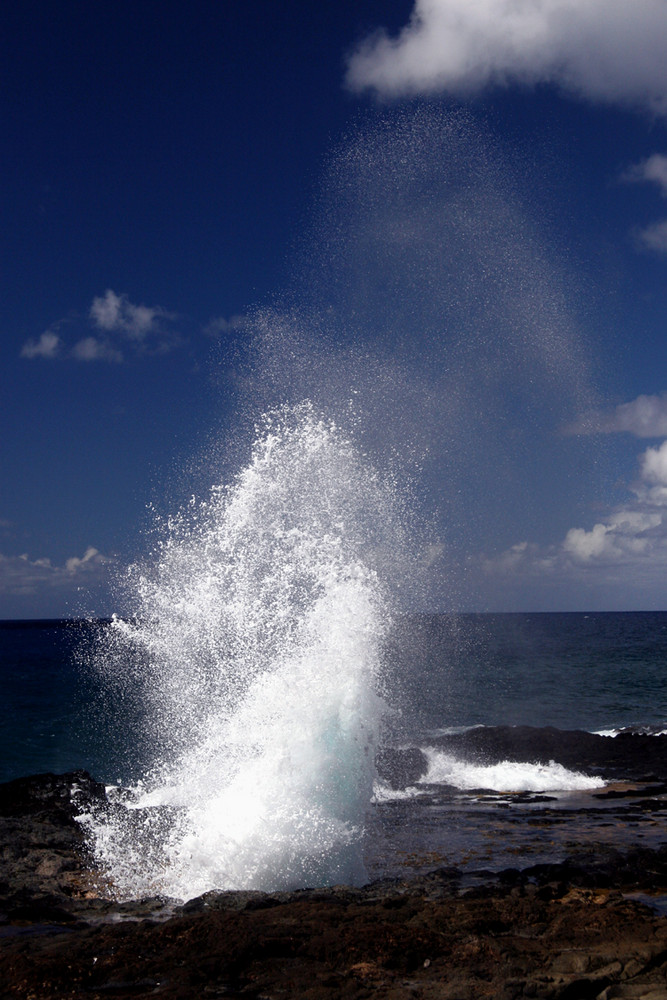 Wasserfontäne am Spouting Horn auf Kauai