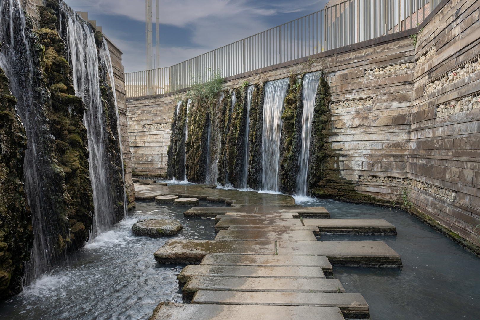 Wassergärten im stillgelegten Bergwerk Reden