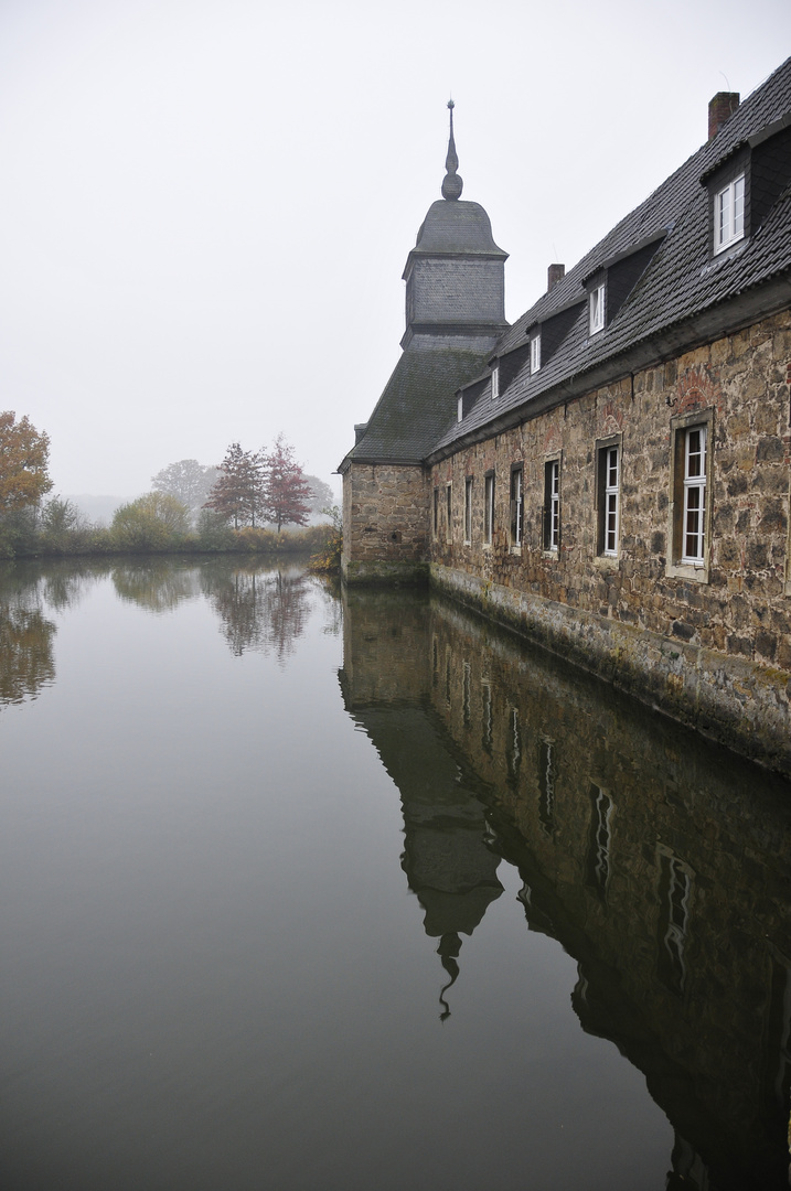 Wassergraben Schloss Lembeck