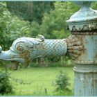 Wasserhahn auf einem Friedhof