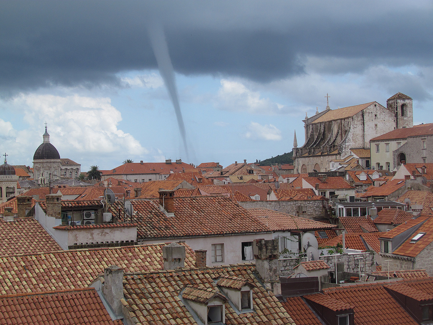 Wasserhose über Dubrovnik