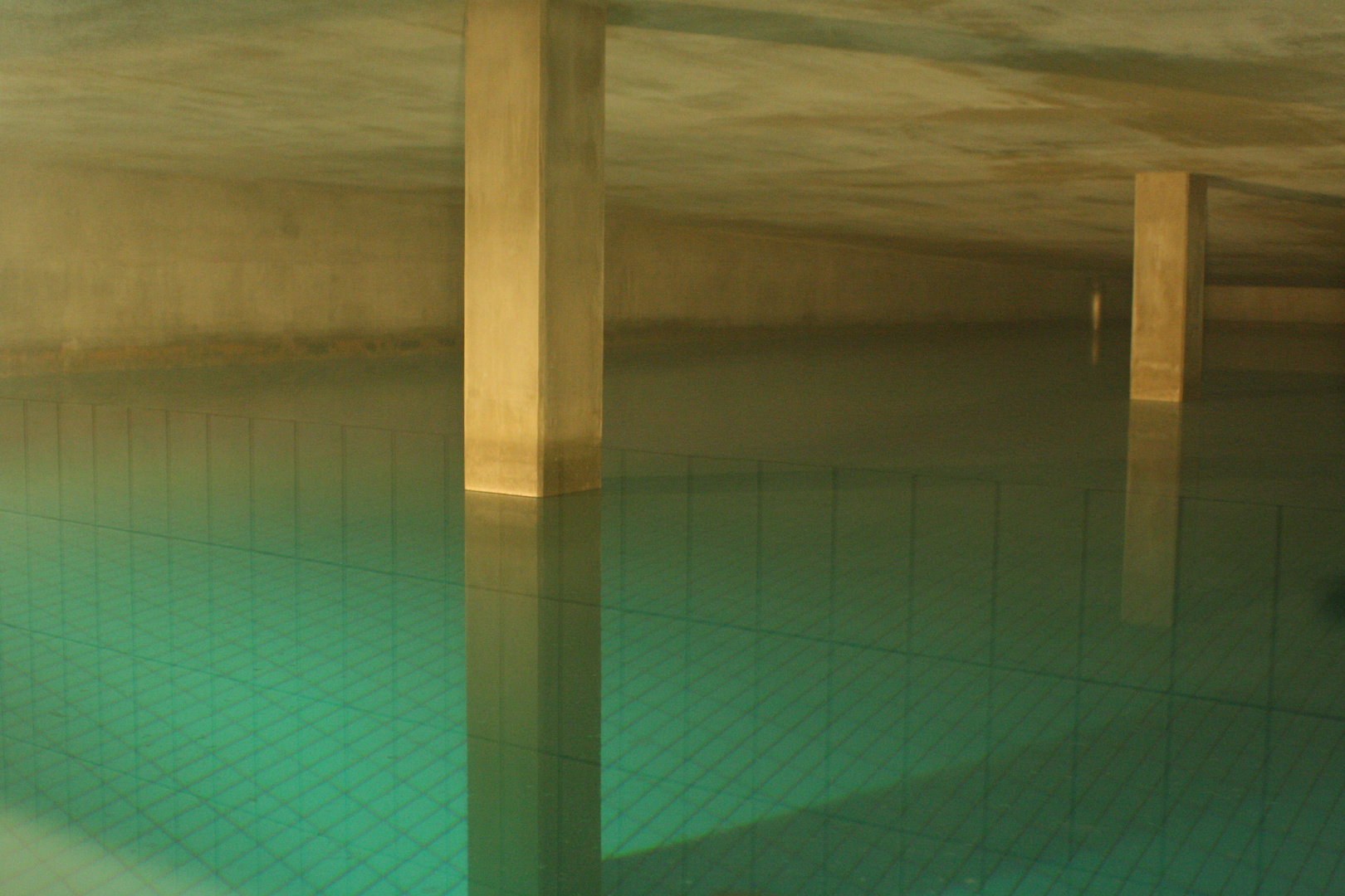 > Wasserkraftwerk Lahr, Galgenberg - Wasserkammer - < Wasserst. ca. 5 m