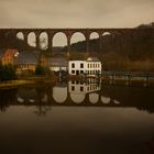 Wasserkraftwerk und Viadukt bei Göhren in Sachsen