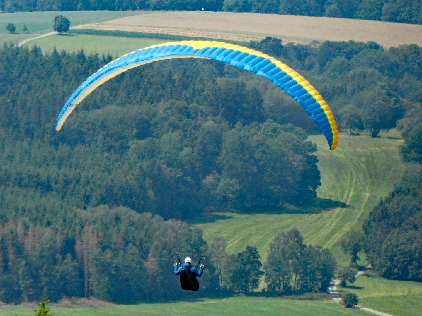 Wasserkuppe - Drachenflieger kurz nach dem Start