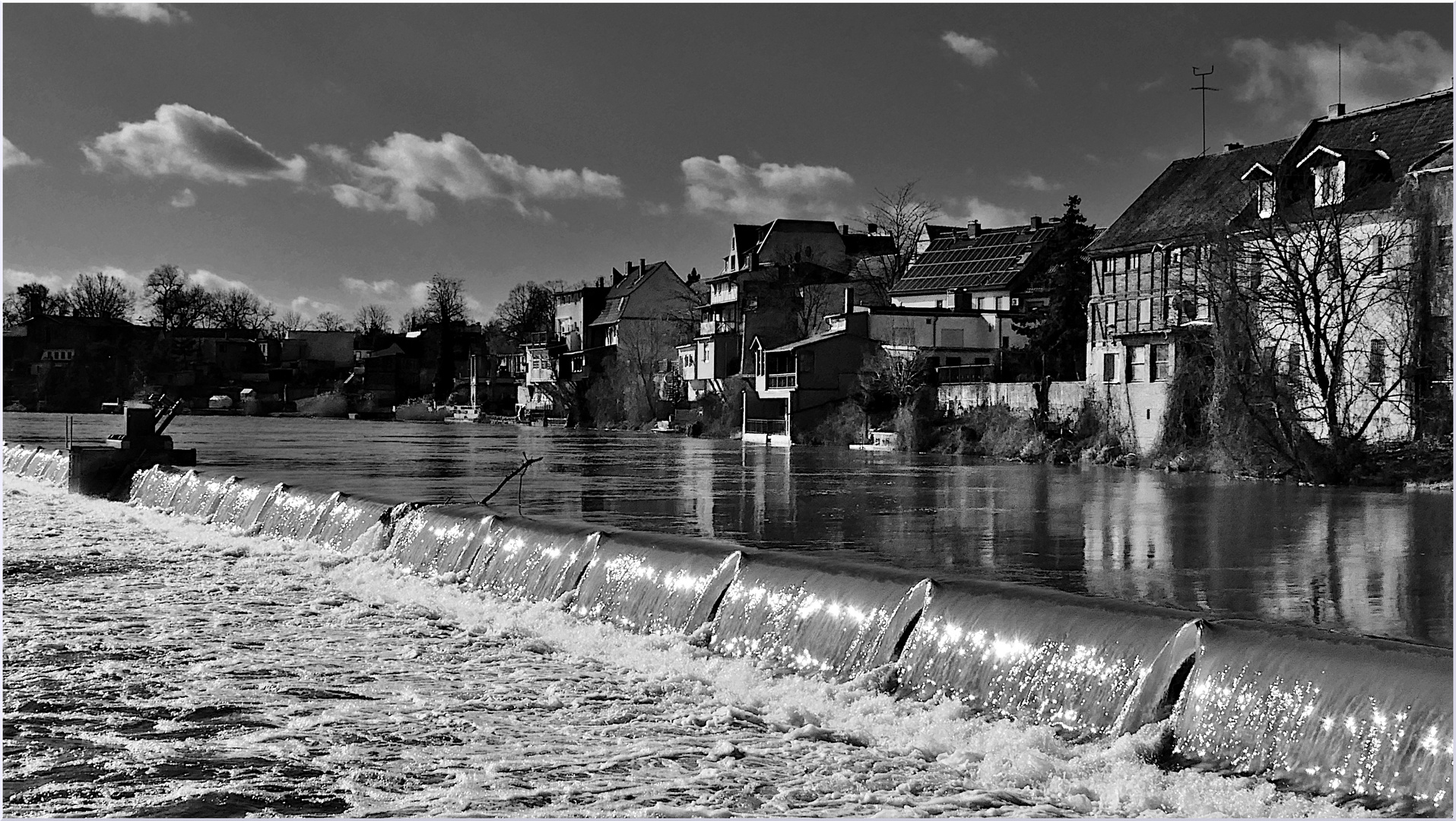 WASSERMASSEN fließen