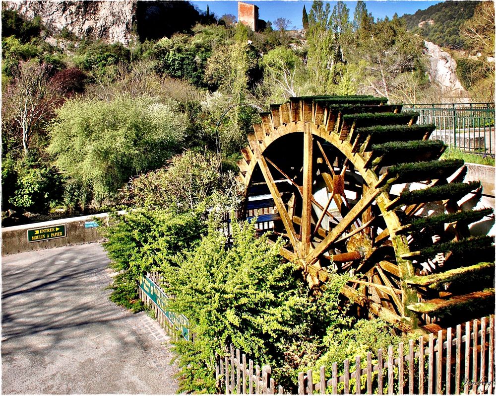 ° Wassermühle an der Sorgue °