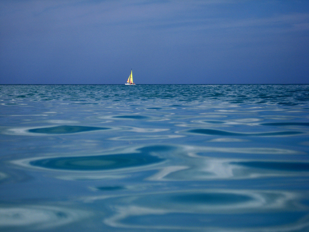 Wasseroberfläche_Schiff