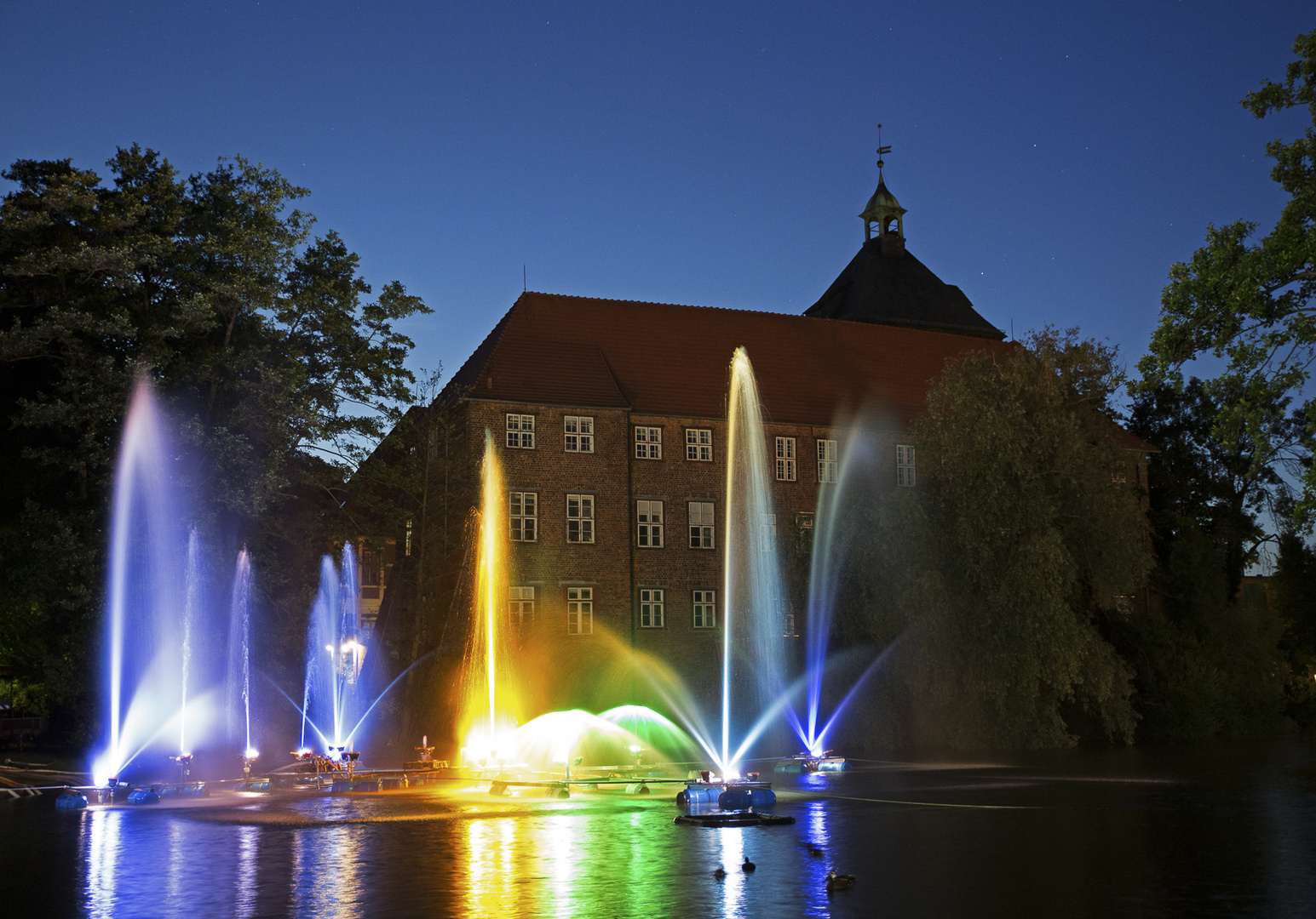 Wasserorgel vor Winsener Schloss