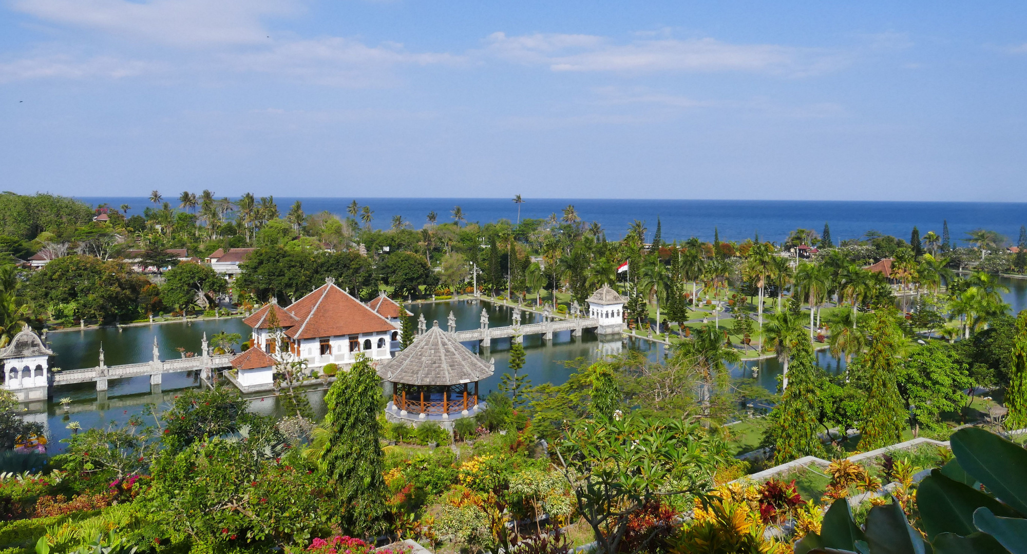 ...Wasserpalast Taman Ujung...