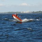 Wasserpolizei in "fliegenden" Einsatz