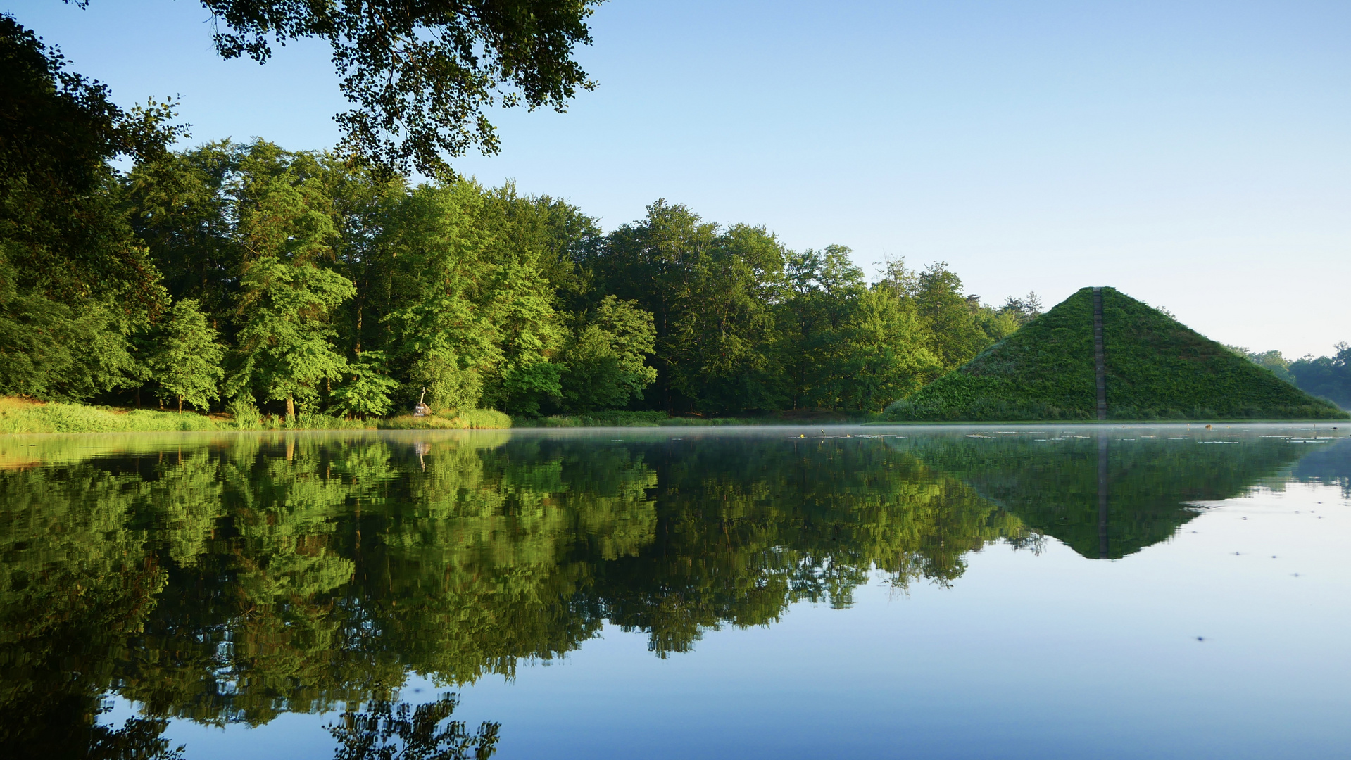 Wasserpyramide im Branitzer Park