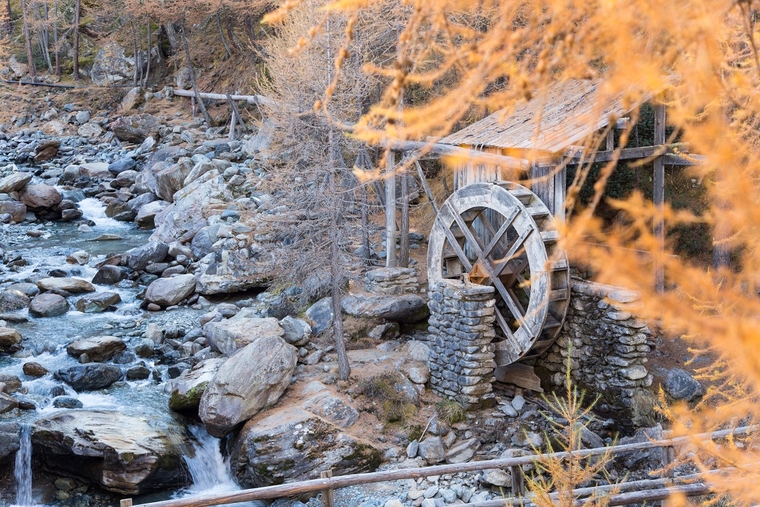 Wasserrad in Saas Fee