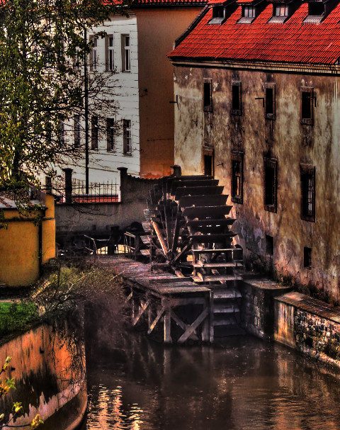 Wasserrad Nähe der Karlsbrücke