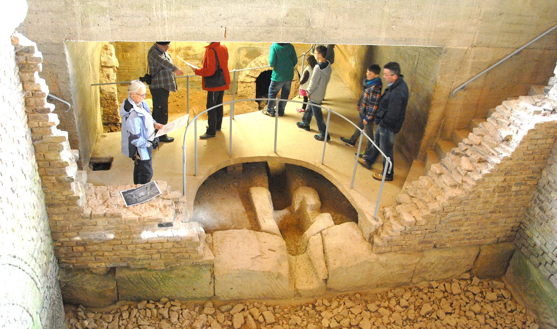 Wassersammelkammer der römischen Wasserleitung Eifel-Köln