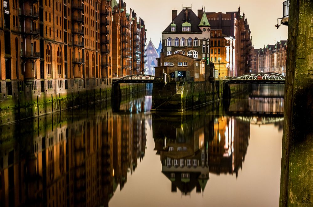 Wasserschlösschen bei Nacht