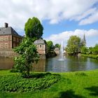 Wasserschloss Ahaus und die Marienkirche.