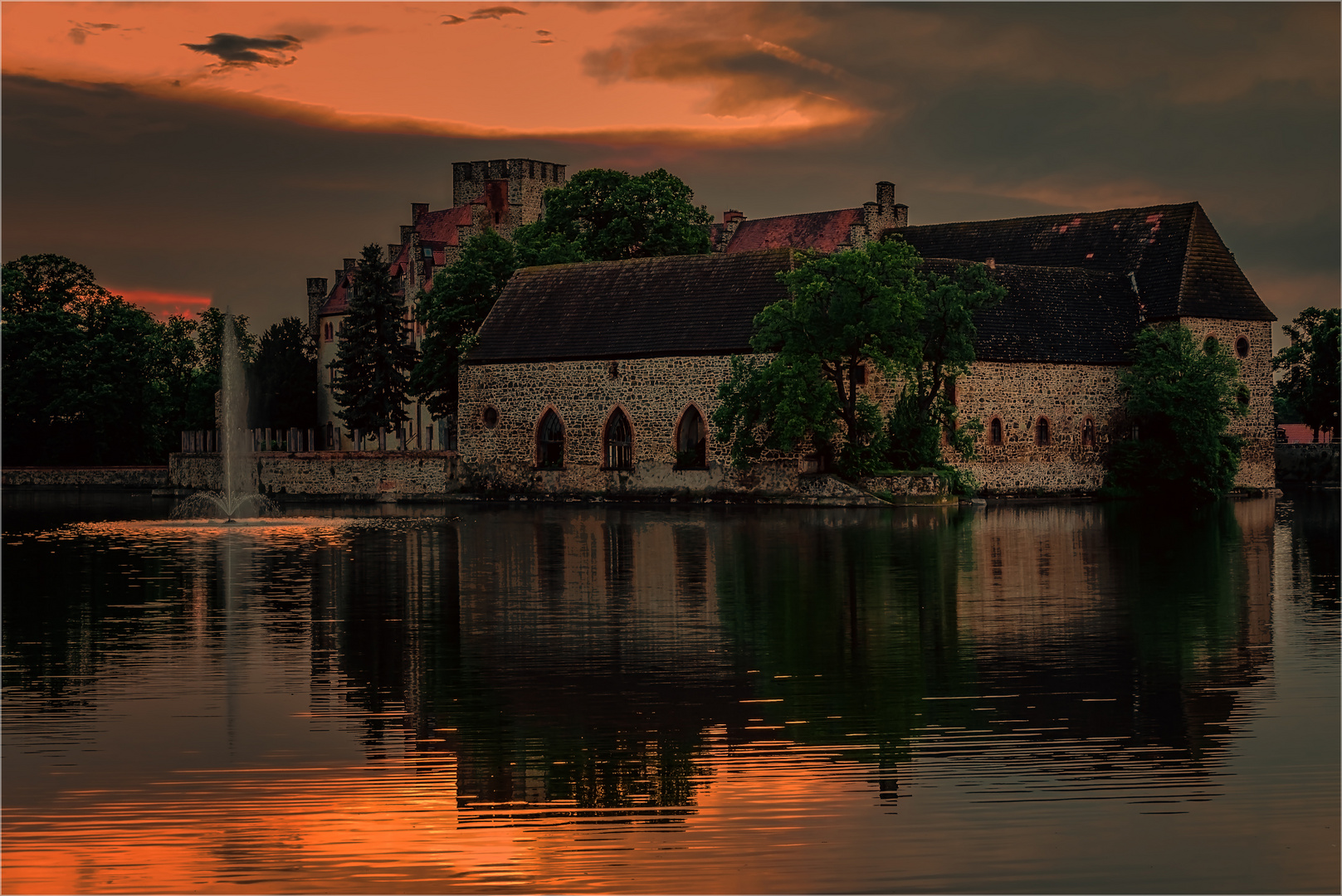 Wasserschloss am Abend