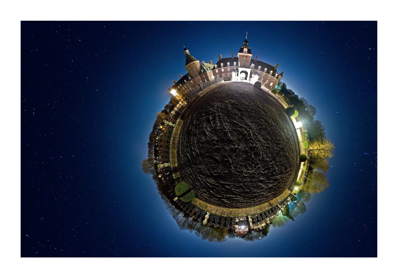 Wasserschloss Anholt - Little Planet