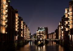 Wasserschloss bei Nacht