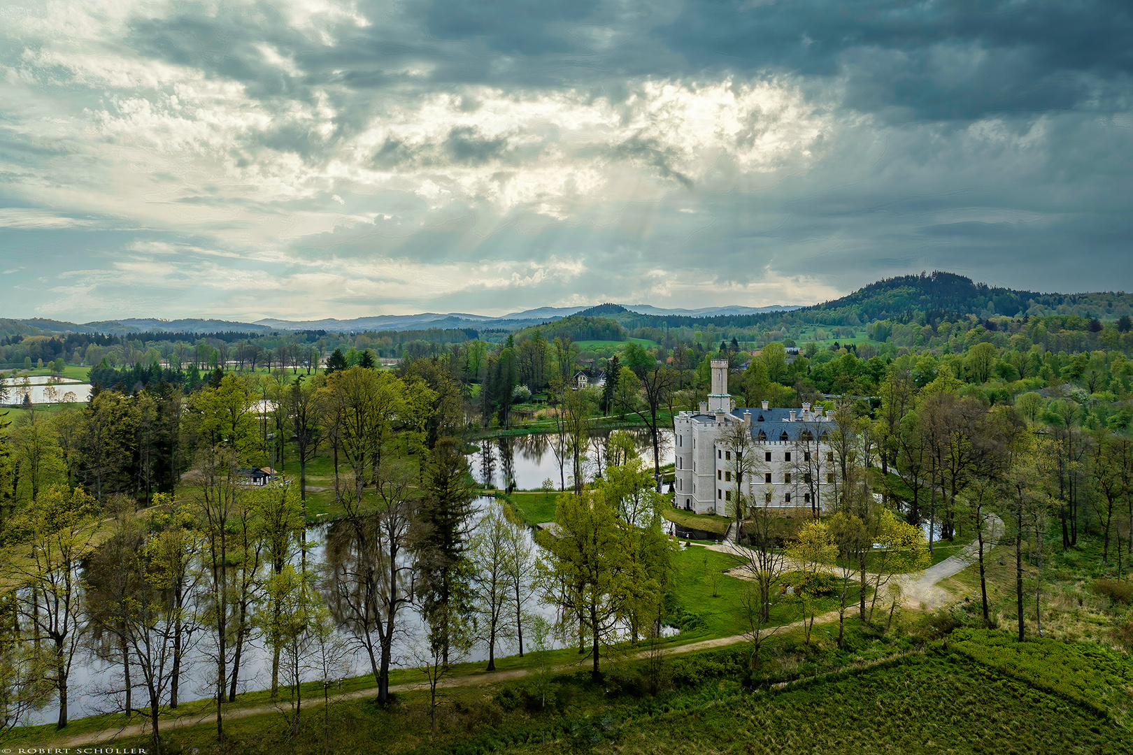 Wasserschloss Fischbach in Schlesien