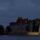 Wasserschloss Flechtingen in der blauen Stunde