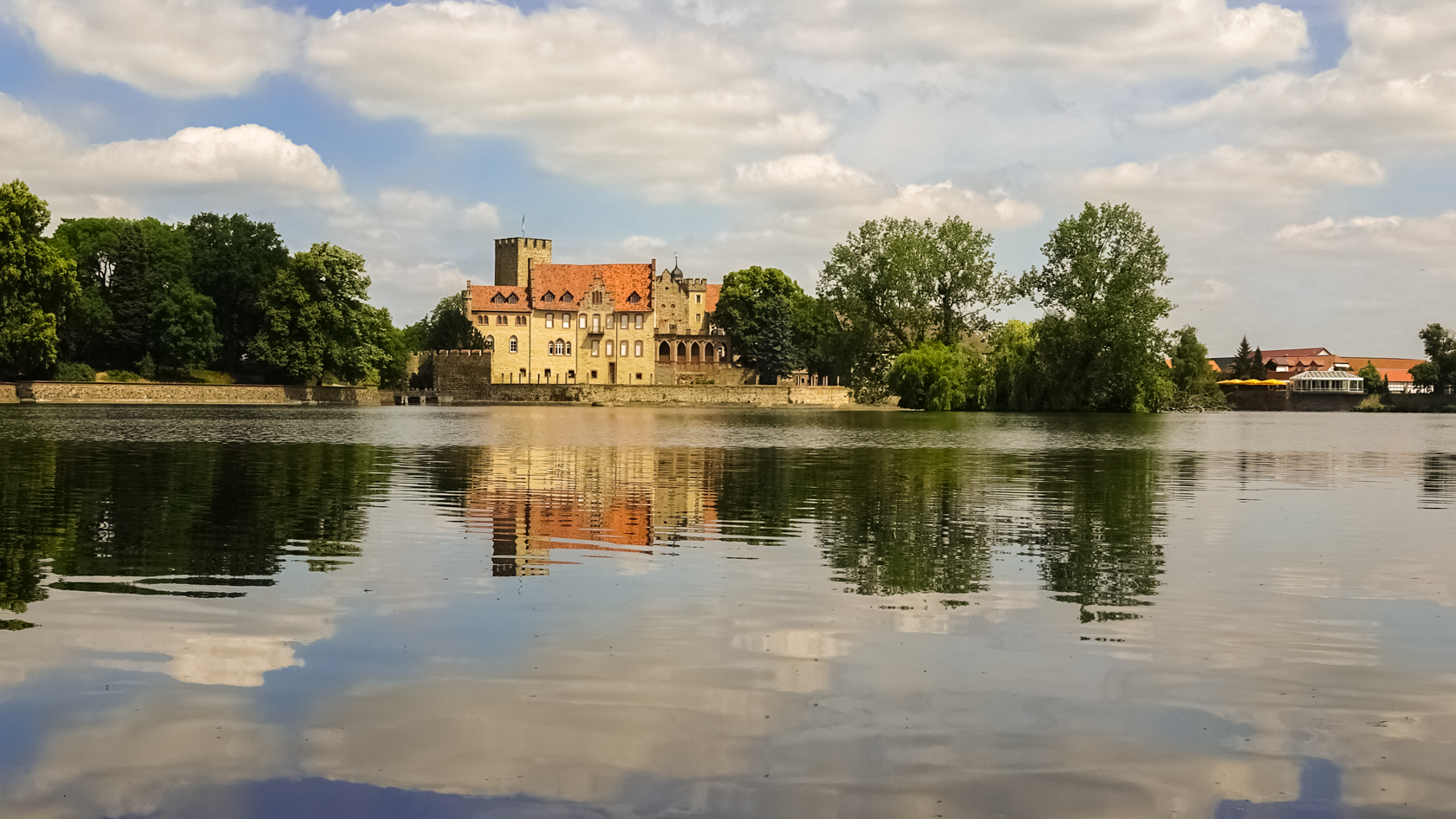 Wasserschloss Flechtingen (+ Video)